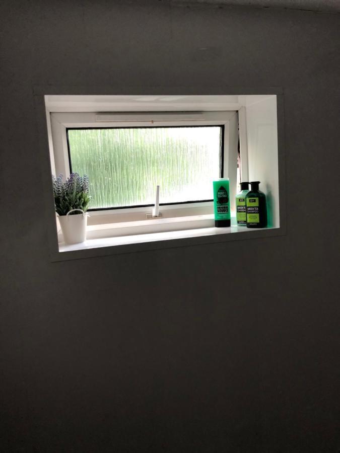 Home From Home, Close To Redditch Hospital Abb Extérieur photo
